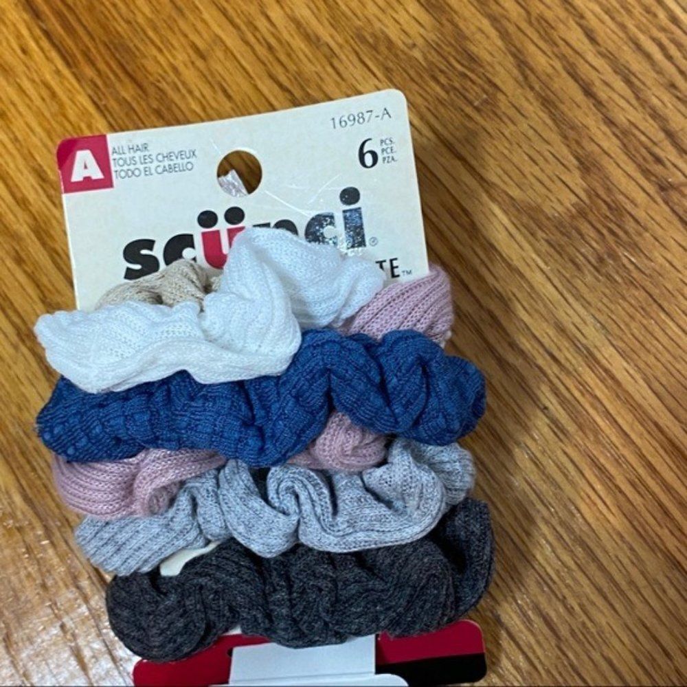 Y2K Scrunchie Set NEW - Picture 5 of 5